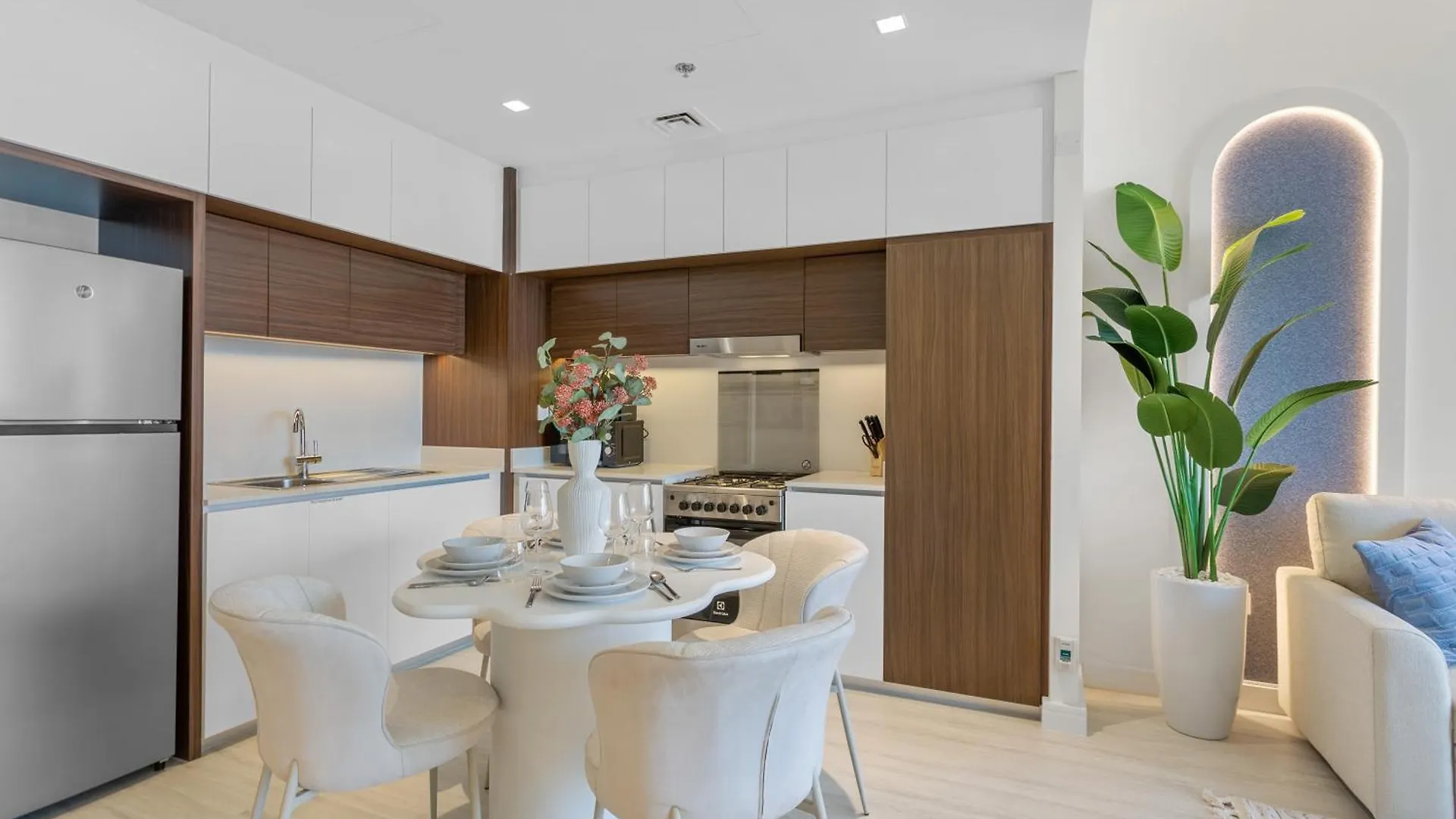 Sophisticated 1 Bedroom Apartment Creek Harbour Dubai