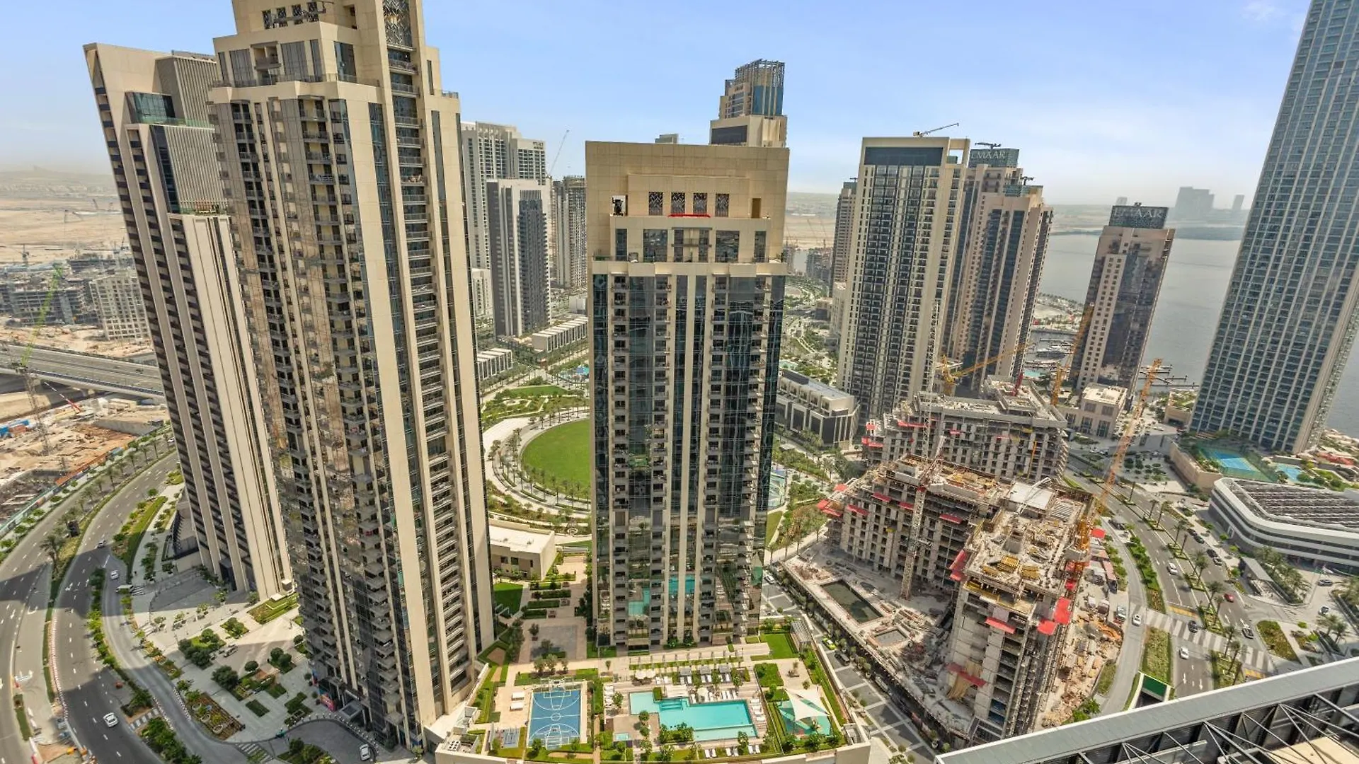 Sophisticated 1 Bedroom Apartment Creek Harbour Dubai