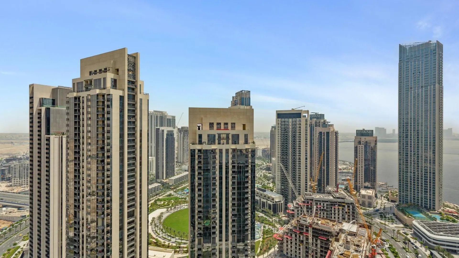 Sophisticated 1 Bedroom Apartment Creek Harbour Dubai